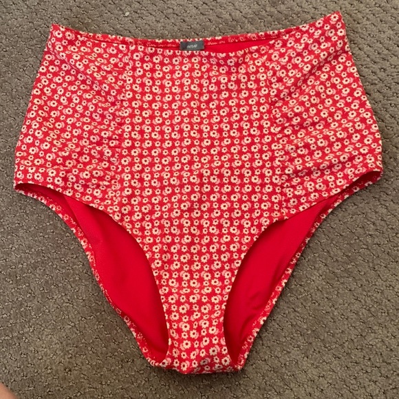 aerie - hi-rise bikini bottom - Picture 2 of 5